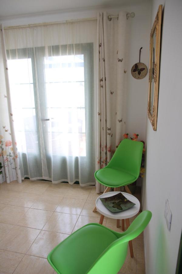 Castillo Holiday Apartment- Puerta Del Sol 245 كاليتا ذي فوستي المظهر الخارجي الصورة